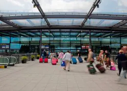 Gatwick Airport Transfers Service in Lingfield - Lingfield Airport Mini-Cabs